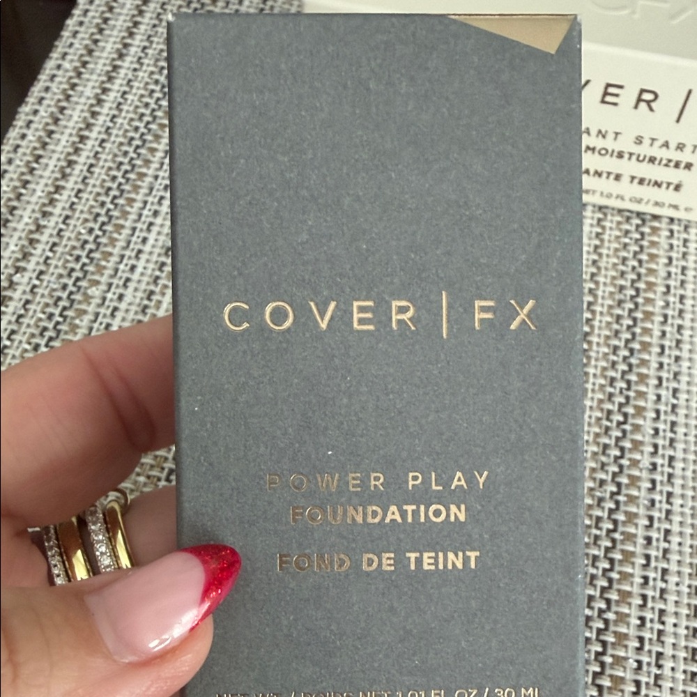 COVER FX 2 Foundations- cream and liquid-& illuminating moisturizer SOLD OUT - Picture 5 of 10